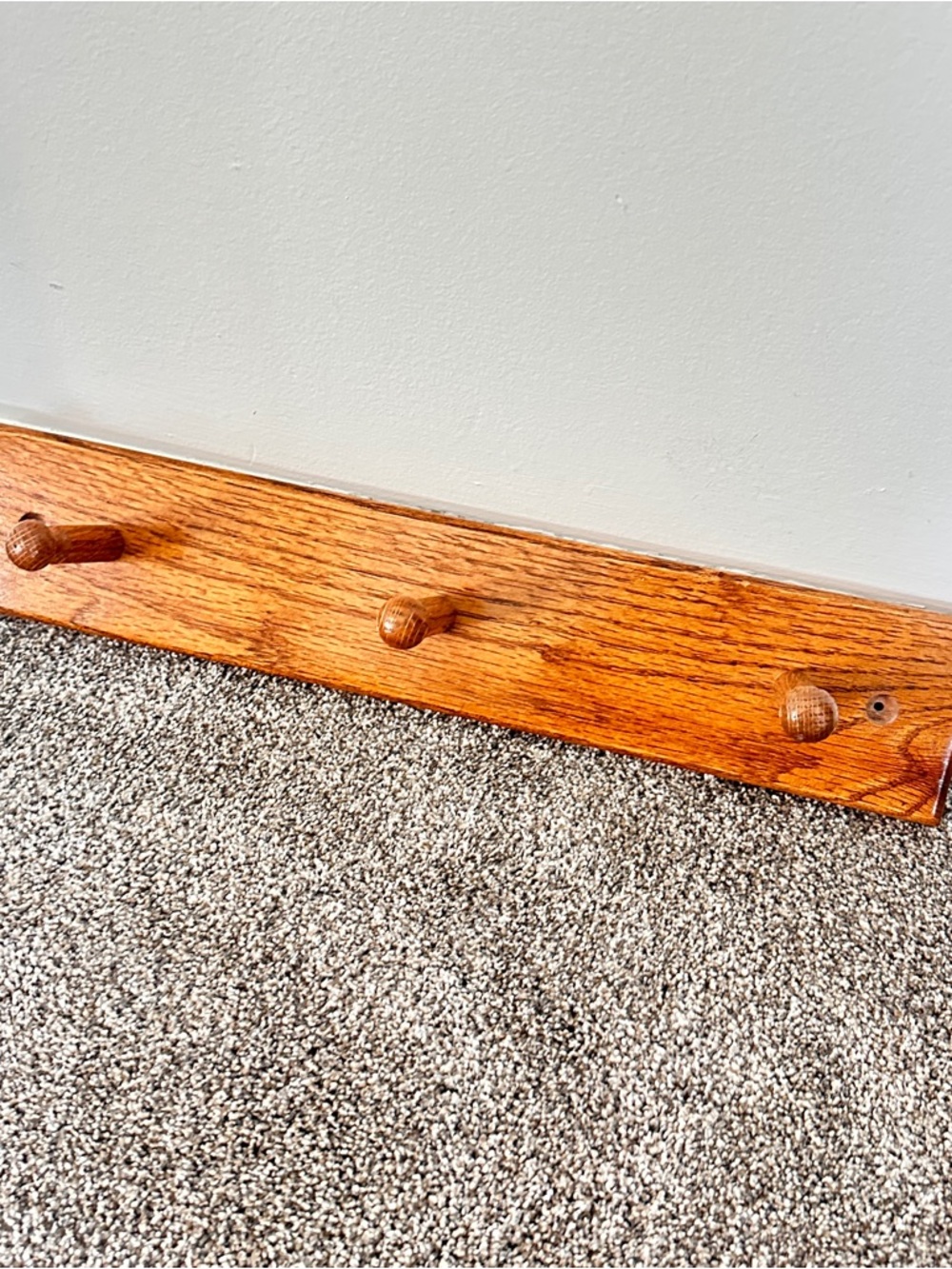 Vtg handmade oak wood peg coat hook rack
